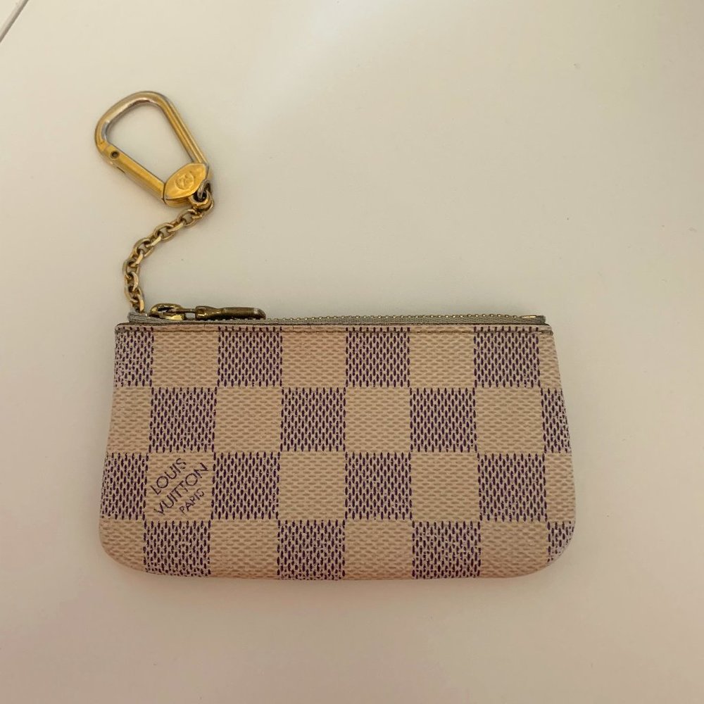 AUTHENTIC LOUIS VUITTON KEYCHAIN WALLET